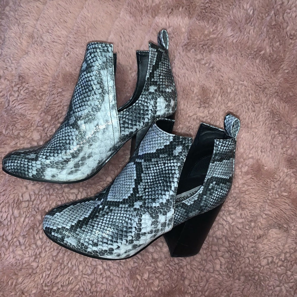 Steve Madden snake skin booties
